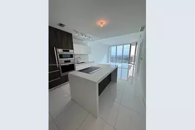 851 NE 1st Ave #4006, Miami, FL 33132 - Photo 22