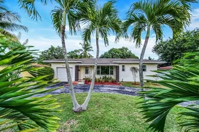 [Address not provided], Biscayne Park, FL 33161 - Photo 2