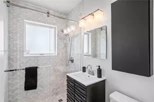 810 Venetia Ave, Coral Gables, FL 33134 - Photo 24
