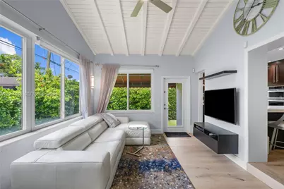 810 Venetia Ave, Coral Gables, FL 33134 - Photo 10