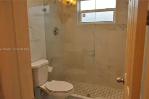 4035 E 2nd Ave, Hialeah, FL 33013 - Photo 20