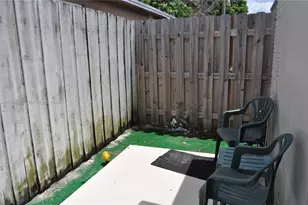 4035 E 2nd Ave, Hialeah, FL 33013 - Photo 46