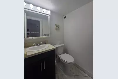 16919 N Bay Rd #609, Sunny Isles Beach, FL 33160 - Photo 10