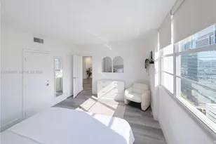 801 Brickell Bay Dr, Miami, FL 33131 - Photo 14
