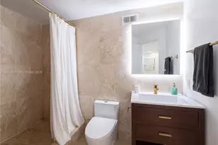 801 Brickell Bay Dr, Miami, FL 33131 - Photo 10
