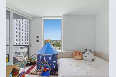 1010 SW 2nd Ave #1009, Miami, FL 33130 - Photo 12