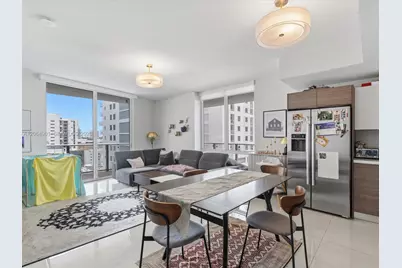 1010 SW 2nd Ave #1009, Miami, FL 33130 - Photo 2