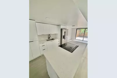 8010 NW 27th Pl #8010, Sunrise, FL 33322 - Photo 1