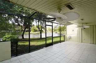 3823 Estepona Ave, Doral, FL 33178 - Photo 14