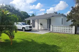 14280 NE 11th Ave, North Miami, FL 33161 - Photo 26