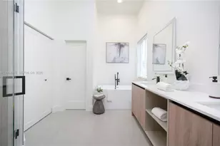 1357 Camellia Ln, Weston, FL 33326 - Photo 36