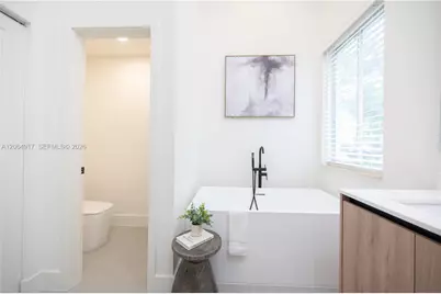 1357 Camellia Ln, Weston, FL 33326 - Photo 38