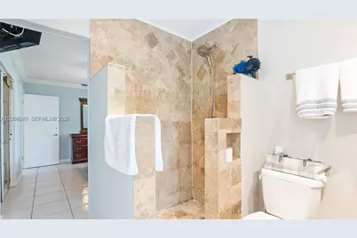 4020 SW 2nd St, Plantation, FL 33317 - Photo 12