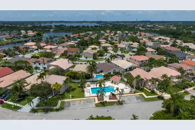 1853 SW 176th Way, Miramar, FL 33029 - Photo 40
