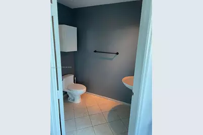60 SW 13th St #3426, Miami, FL 33130 - Photo 16