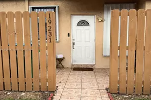 19231 NW 67th Pl, Hialeah, FL 33015 - Photo 1