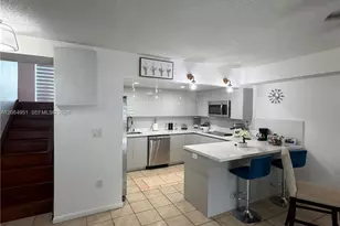 8690 SW 154th Cir Pl, Miami, FL 33193 - Photo 6