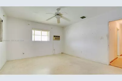 1730 SW 97th Pl, Miami, FL 33165 - Photo 36