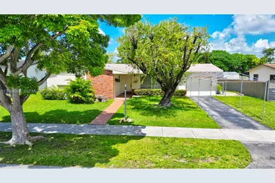 1730 SW 97th Pl, Miami, FL 33165 - Photo 2