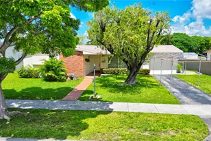 1730 SW 97th Pl, Miami, FL 33165 - Photo 2
