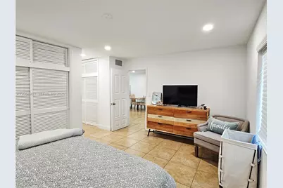 2620 NE 135th St #426, North Miami, FL 33181 - Photo 6
