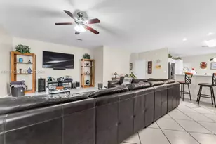 15887 NW 11th St, Pembroke Pines, FL 33028 - Photo 20