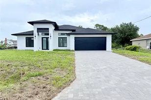 705 Colyer St E, Lehigh Acres, FL 33974 - Photo 2