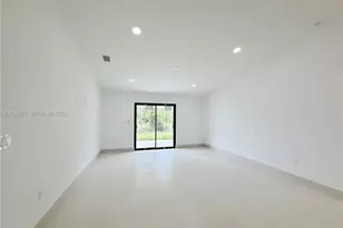 705 Colyer St E, Lehigh Acres, FL 33974 - Photo 32
