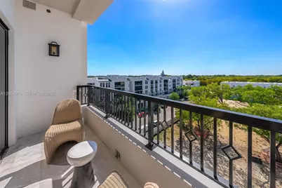 701 Valencia Ave #404, Coral Gables, FL 33134 - Photo 26