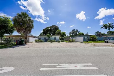 1004 SW 24th Ave, Fort Lauderdale, FL 33312 - Photo 8