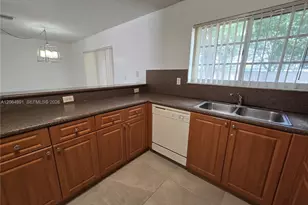 14142 SW 260th St, Homestead, FL 33032 - Photo 8