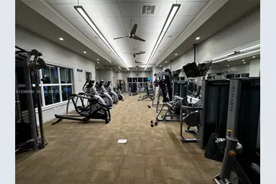 950 Hillcrest Dr #411, Hollywood, FL 33021 - Photo 22