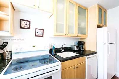 420 15th St #306, Miami Beach, FL 33139 - Photo 6