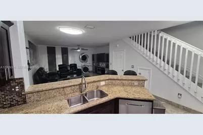 5733 Tuscany Way, Tamarac, FL 33321 - Photo 16