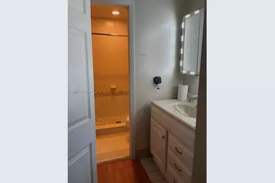 6547 NW 170th Ter, Hialeah, FL 33015 - Photo 8