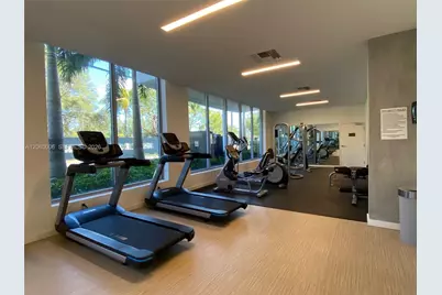 13800 Highland Dr #PH3, North Miami Beach, FL 33181 - Photo 14