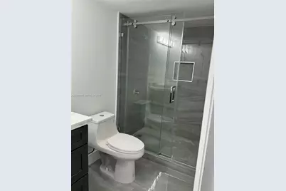 800 Parkview Dr #502, Hallandale Beach, FL 33009 - Photo 20