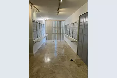 800 Parkview Dr #502, Hallandale Beach, FL 33009 - Photo 10