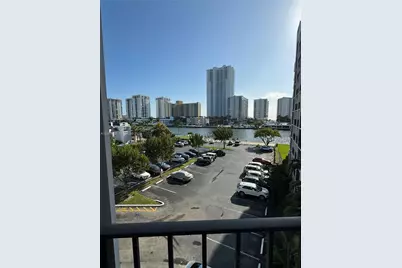 800 Parkview Dr #502, Hallandale Beach, FL 33009 - Photo 30