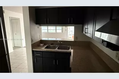 1032 Twin Lakes Dr #21-G, Coral Springs, FL 33071 - Photo 8