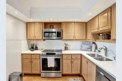 808 Cypress Blvd #409, Pompano Beach, FL 33069 - Photo 6