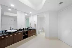 2711 S Ocean Dr, Hollywood, FL 33019 - Photo 12