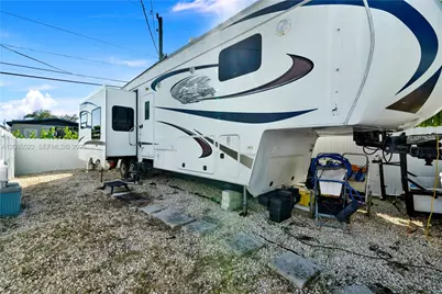 10100 Nicaragua Dr, Cutler Bay, FL 33189 - Photo 26