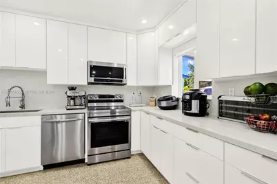 10100 Nicaragua Dr, Cutler Bay, FL 33189 - Photo 10