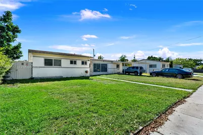 10100 Nicaragua Dr, Cutler Bay, FL 33189 - Photo 4