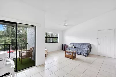 610 S Park Rd #35-1, Hollywood, FL 33021 - Photo 2