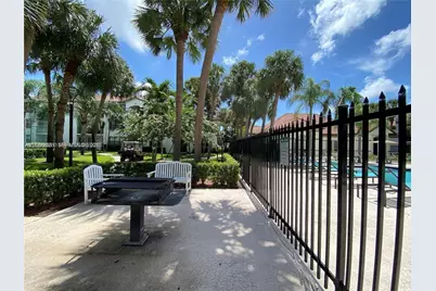 610 S Park Rd #35-1, Hollywood, FL 33021 - Photo 24