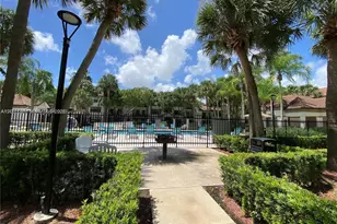 540 S Park Rd, Hollywood, FL 33021 - Photo 14