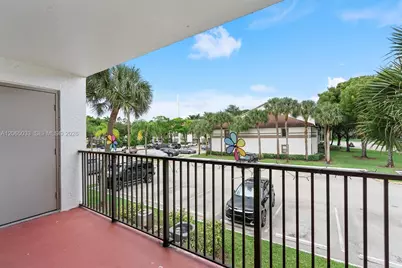 510 S Park Rd #25-10, Hollywood, FL 33021 - Photo 12