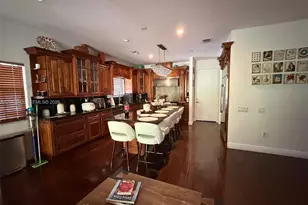 15901 NW 83rd Pl, Miami Lakes, FL 33016 - Photo 8